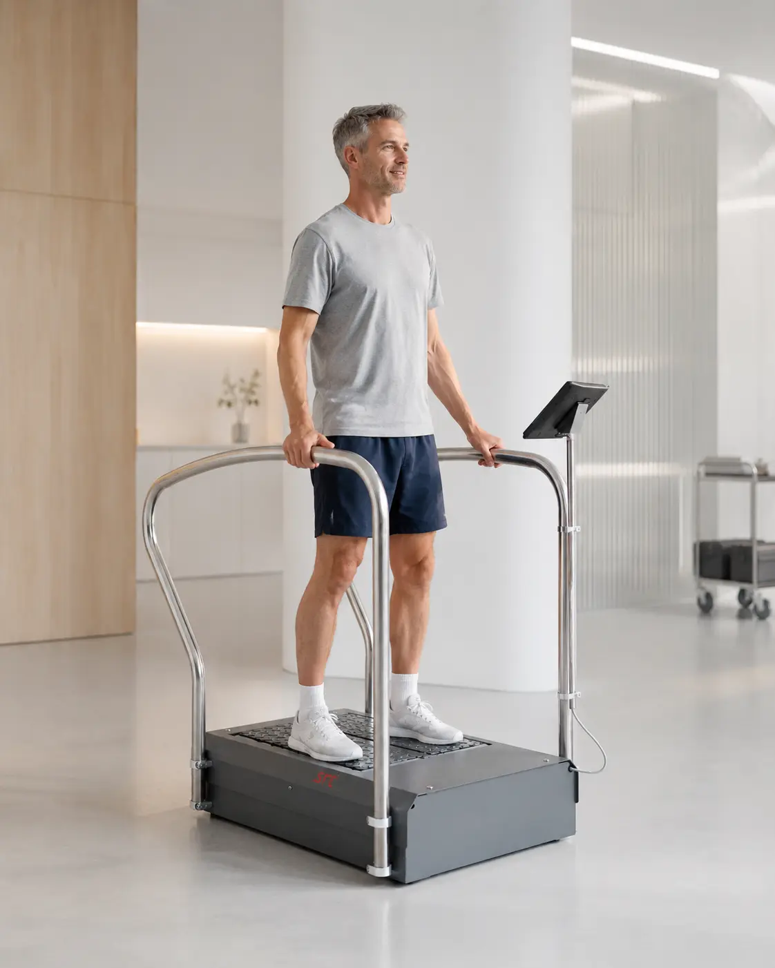 Sportler beim präventiven Training auf dem srt zeptoring®